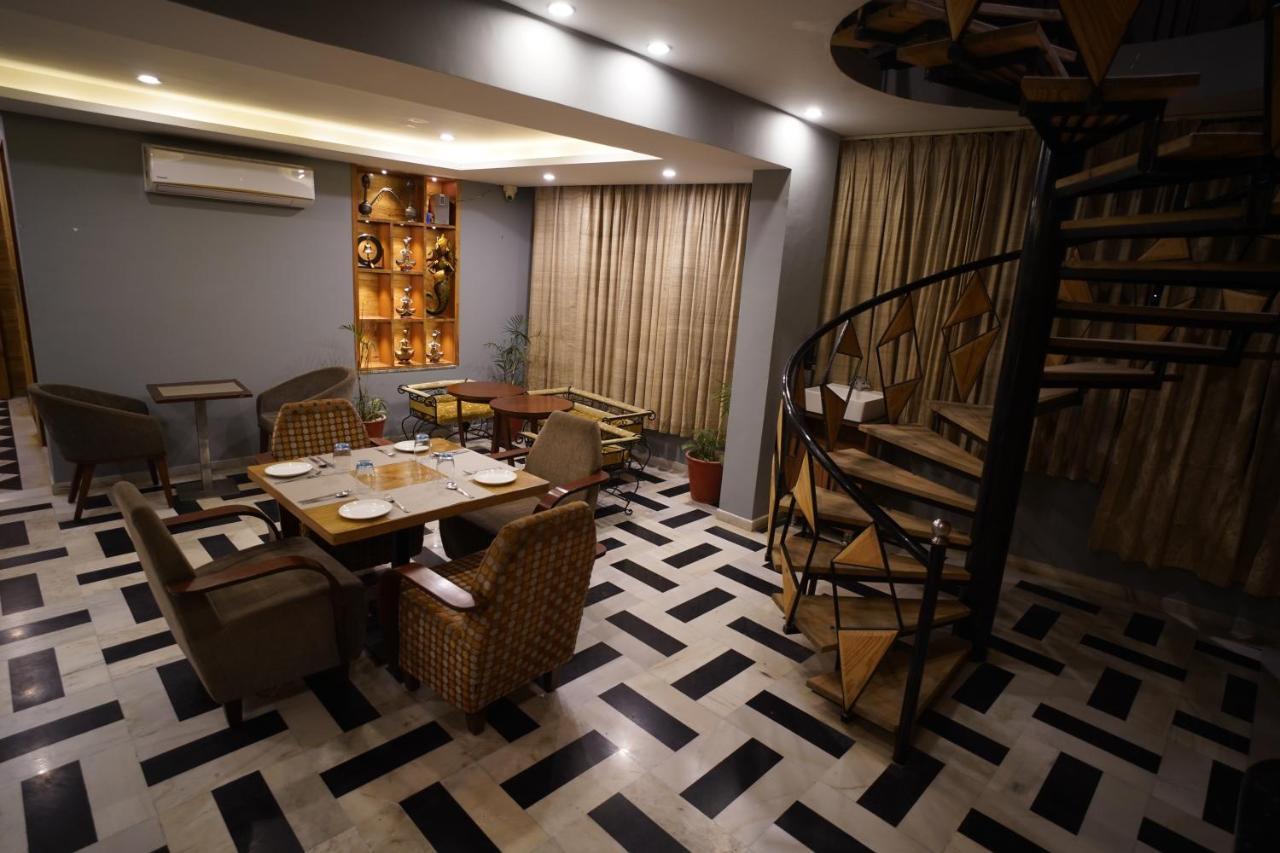Fabhotel Naivara Boutique Udaipur Ngoại thất bức ảnh